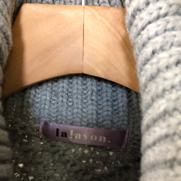 Lalavon|Chunky grey knit,fisherman knit turtleneck sweater,cold shoulder•LARGE - Picture 7 of 9